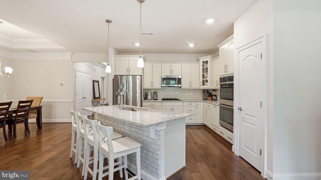 9806 WHITE OAK SWAMP CT, FREDERICKSBURG, Virginia 22407, 4 Bedrooms Bedrooms, ,3 BathroomsBathrooms,Residential,9806 WHITE OAK SWAMP CT,VASP2041168 MLS # VASP2041168