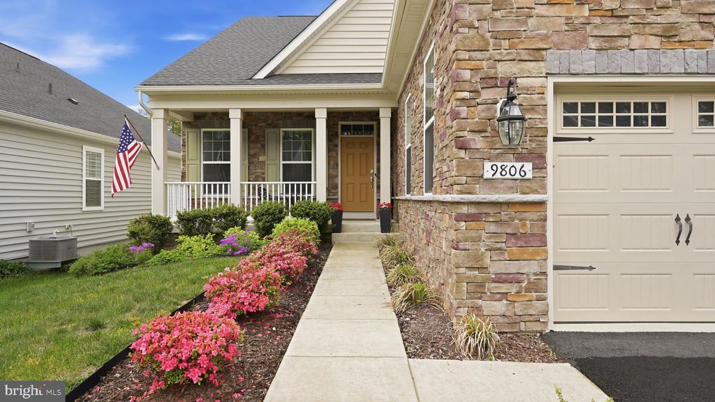 9806 WHITE OAK SWAMP CT, FREDERICKSBURG, Virginia 22407, 4 Bedrooms Bedrooms, ,3 BathroomsBathrooms,Residential,9806 WHITE OAK SWAMP CT,VASP2041168 MLS # VASP2041168