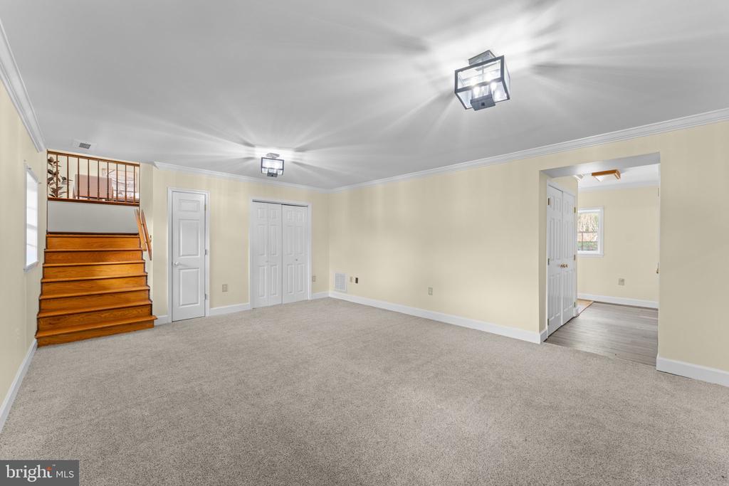 14945 LEE HIGHWAY, AMISSVILLE, Virginia 20106, 4 Bedrooms Bedrooms, ,2 BathroomsBathrooms,Residential,14945 LEE HIGHWAY,VARP2002594 MLS # VARP2002594