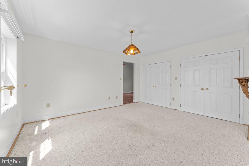 14945 LEE HIGHWAY, AMISSVILLE, Virginia 20106, 4 Bedrooms Bedrooms, ,2 BathroomsBathrooms,Residential,14945 LEE HIGHWAY,VARP2002594 MLS # VARP2002594