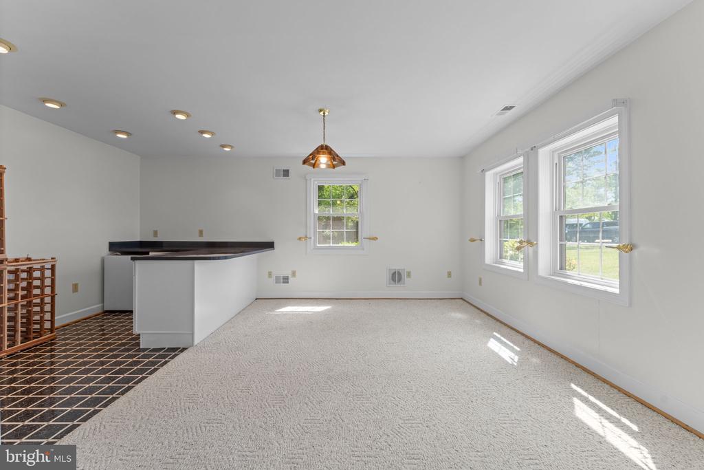 14945 LEE HIGHWAY, AMISSVILLE, Virginia 20106, 4 Bedrooms Bedrooms, ,2 BathroomsBathrooms,Residential,14945 LEE HIGHWAY,VARP2002594 MLS # VARP2002594