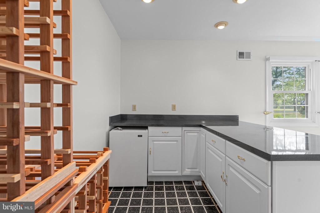 14945 LEE HIGHWAY, AMISSVILLE, Virginia 20106, 4 Bedrooms Bedrooms, ,2 BathroomsBathrooms,Residential,14945 LEE HIGHWAY,VARP2002594 MLS # VARP2002594