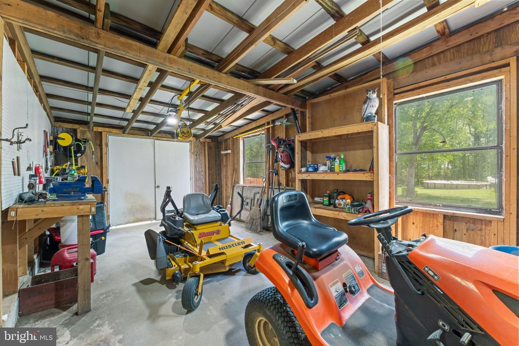 14945 LEE HIGHWAY, AMISSVILLE, Virginia 20106, 4 Bedrooms Bedrooms, ,2 BathroomsBathrooms,Residential,14945 LEE HIGHWAY,VARP2002594 MLS # VARP2002594