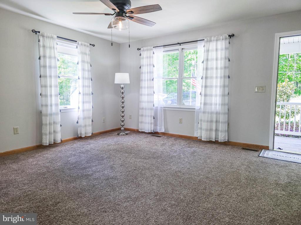 6235 SCOTTSVILLE RD, JEFFERSONTON, Virginia 22724, 3 Bedrooms Bedrooms, ,2 BathroomsBathrooms,Residential,6235 SCOTTSVILLE RD,VACU2013420 MLS # VACU2013420
