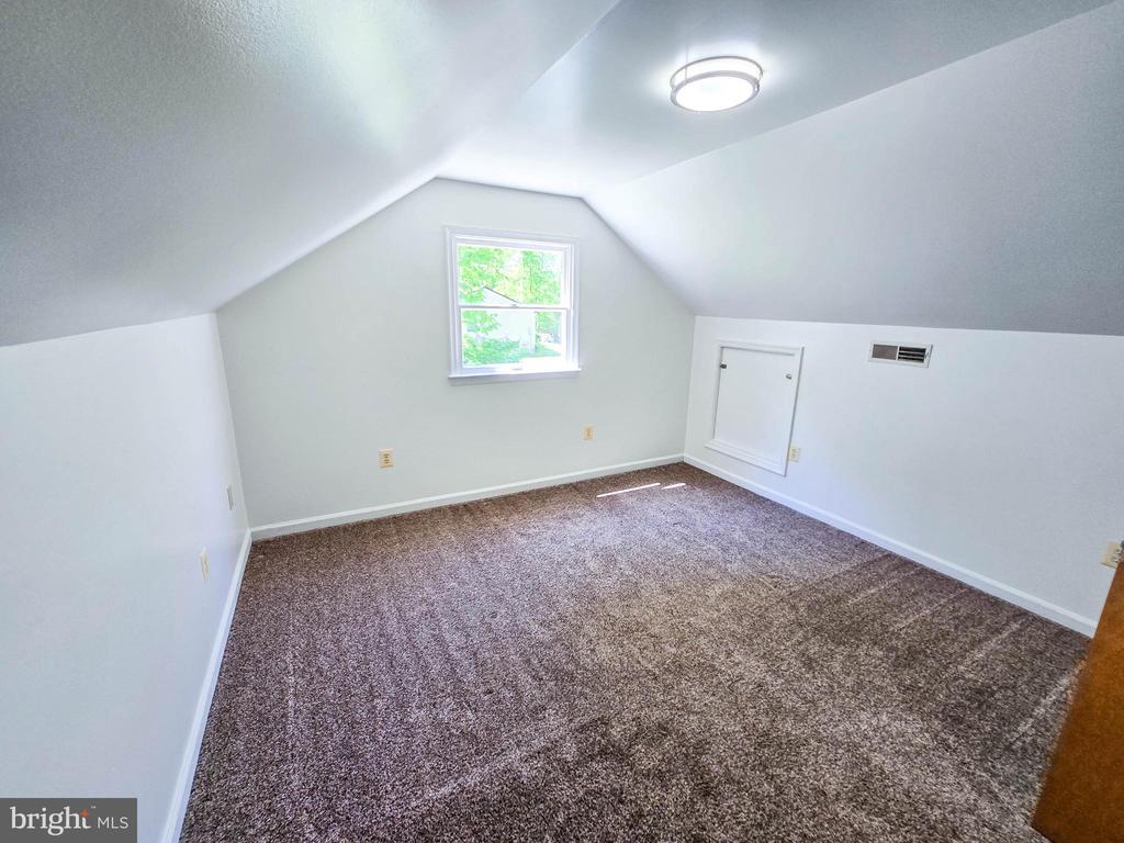 6235 SCOTTSVILLE RD, JEFFERSONTON, Virginia 22724, 3 Bedrooms Bedrooms, ,2 BathroomsBathrooms,Residential,6235 SCOTTSVILLE RD,VACU2013420 MLS # VACU2013420