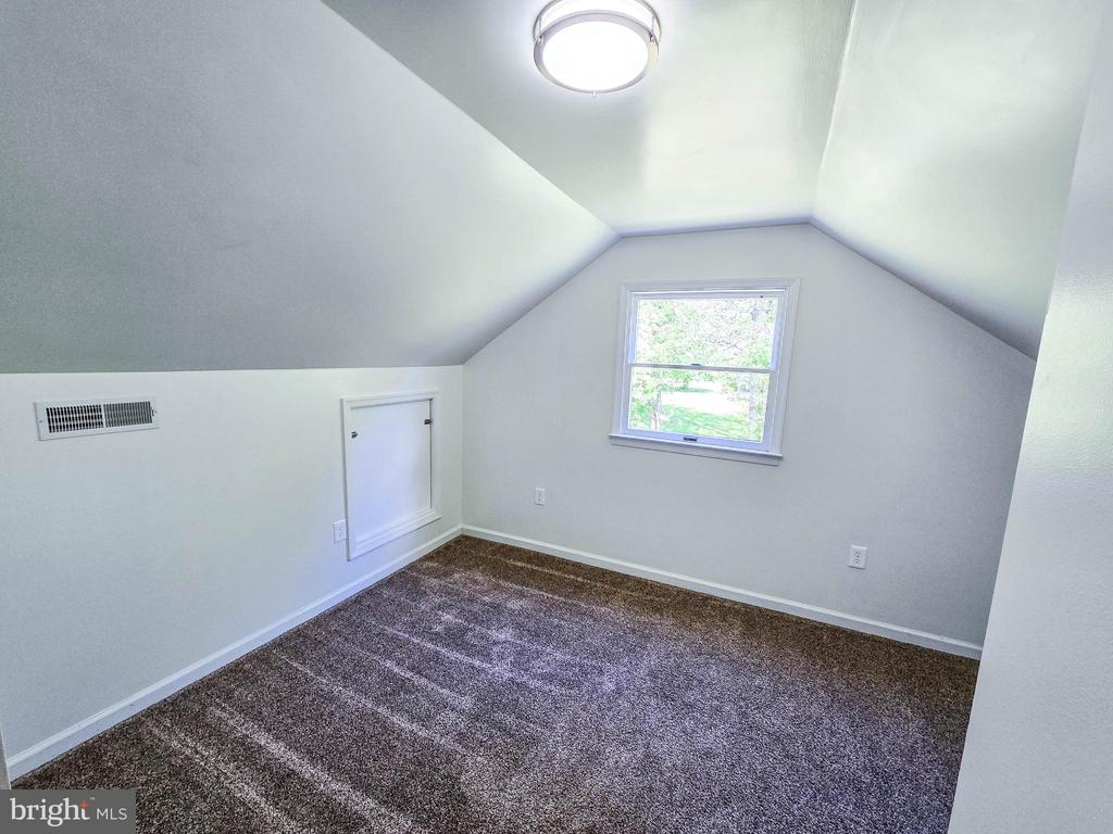 6235 SCOTTSVILLE RD, JEFFERSONTON, Virginia 22724, 3 Bedrooms Bedrooms, ,2 BathroomsBathrooms,Residential,6235 SCOTTSVILLE RD,VACU2013420 MLS # VACU2013420