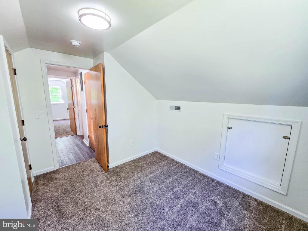 6235 SCOTTSVILLE RD, JEFFERSONTON, Virginia 22724, 3 Bedrooms Bedrooms, ,2 BathroomsBathrooms,Residential,6235 SCOTTSVILLE RD,VACU2013420 MLS # VACU2013420