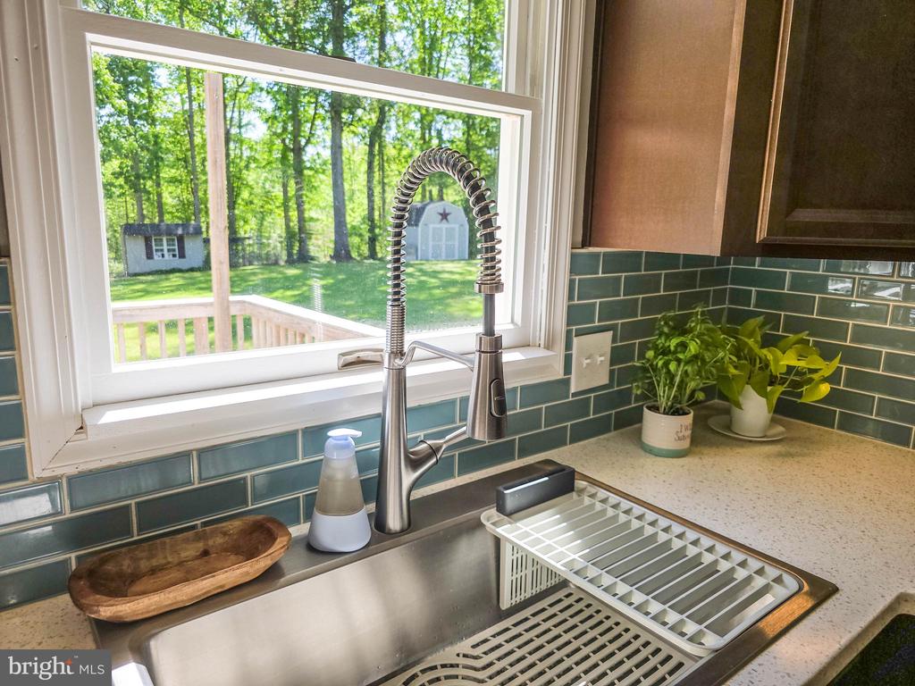 6235 SCOTTSVILLE RD, JEFFERSONTON, Virginia 22724, 3 Bedrooms Bedrooms, ,2 BathroomsBathrooms,Residential,6235 SCOTTSVILLE RD,VACU2013420 MLS # VACU2013420