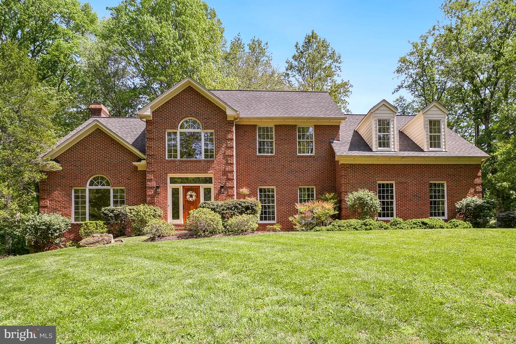 5722 GREENVIEW LN, WARRENTON, Virginia 20187, 4 Bedrooms Bedrooms, ,2 BathroomsBathrooms,Residential,5722 GREENVIEW LN,VAFQ2020274 MLS # VAFQ2020274