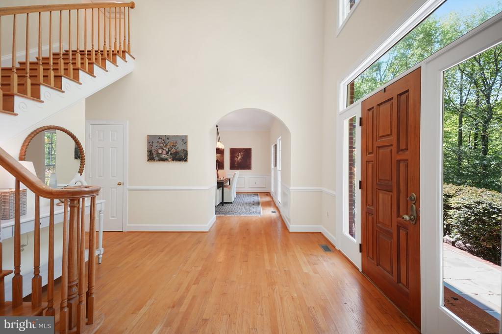 5722 GREENVIEW LN, WARRENTON, Virginia 20187, 4 Bedrooms Bedrooms, ,2 BathroomsBathrooms,Residential,5722 GREENVIEW LN,VAFQ2020274 MLS # VAFQ2020274