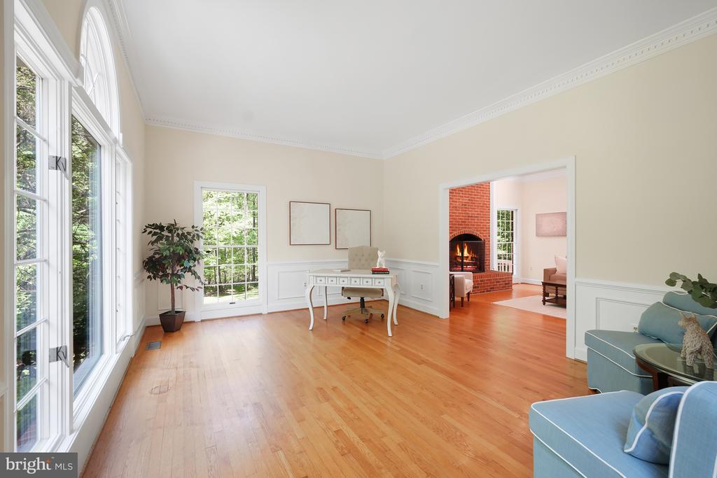 5722 GREENVIEW LN, WARRENTON, Virginia 20187, 4 Bedrooms Bedrooms, ,2 BathroomsBathrooms,Residential,5722 GREENVIEW LN,VAFQ2020274 MLS # VAFQ2020274