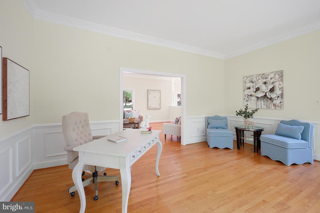 5722 GREENVIEW LN, WARRENTON, Virginia 20187, 4 Bedrooms Bedrooms, ,2 BathroomsBathrooms,Residential,5722 GREENVIEW LN,VAFQ2020274 MLS # VAFQ2020274