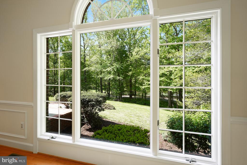 5722 GREENVIEW LN, WARRENTON, Virginia 20187, 4 Bedrooms Bedrooms, ,2 BathroomsBathrooms,Residential,5722 GREENVIEW LN,VAFQ2020274 MLS # VAFQ2020274