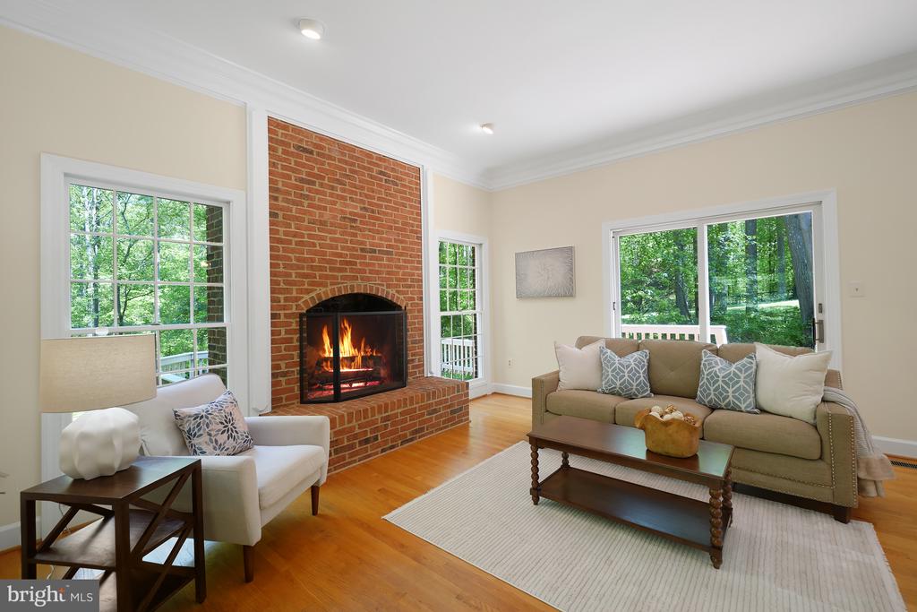5722 GREENVIEW LN, WARRENTON, Virginia 20187, 4 Bedrooms Bedrooms, ,2 BathroomsBathrooms,Residential,5722 GREENVIEW LN,VAFQ2020274 MLS # VAFQ2020274
