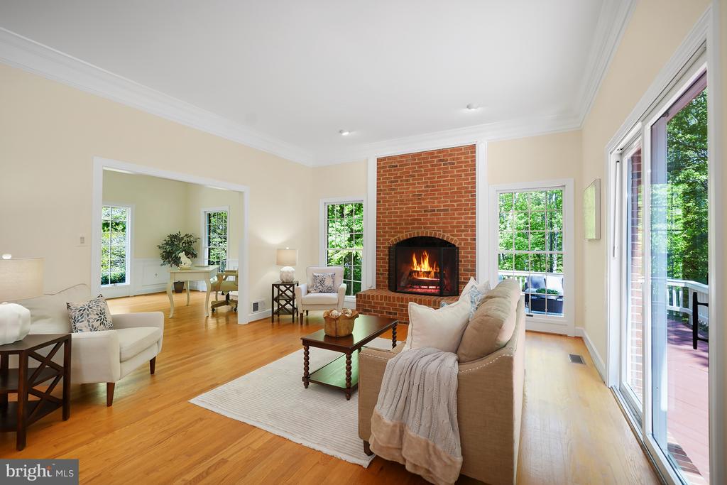 5722 GREENVIEW LN, WARRENTON, Virginia 20187, 4 Bedrooms Bedrooms, ,2 BathroomsBathrooms,Residential,5722 GREENVIEW LN,VAFQ2020274 MLS # VAFQ2020274