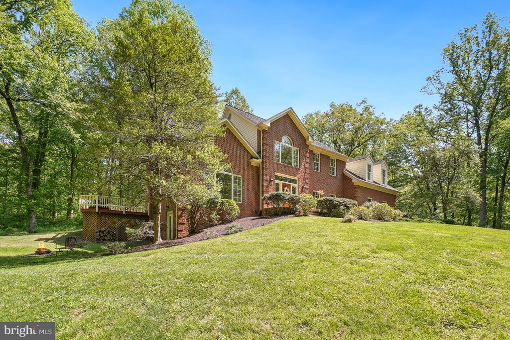5722 GREENVIEW LN, WARRENTON, Virginia 20187, 4 Bedrooms Bedrooms, ,2 BathroomsBathrooms,Residential,5722 GREENVIEW LN,VAFQ2020274 MLS # VAFQ2020274