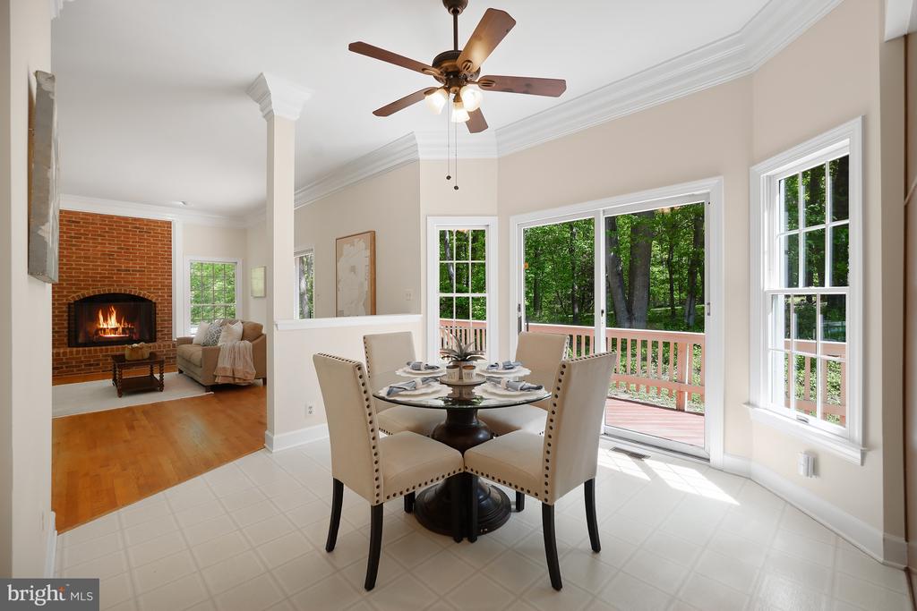 5722 GREENVIEW LN, WARRENTON, Virginia 20187, 4 Bedrooms Bedrooms, ,2 BathroomsBathrooms,Residential,5722 GREENVIEW LN,VAFQ2020274 MLS # VAFQ2020274