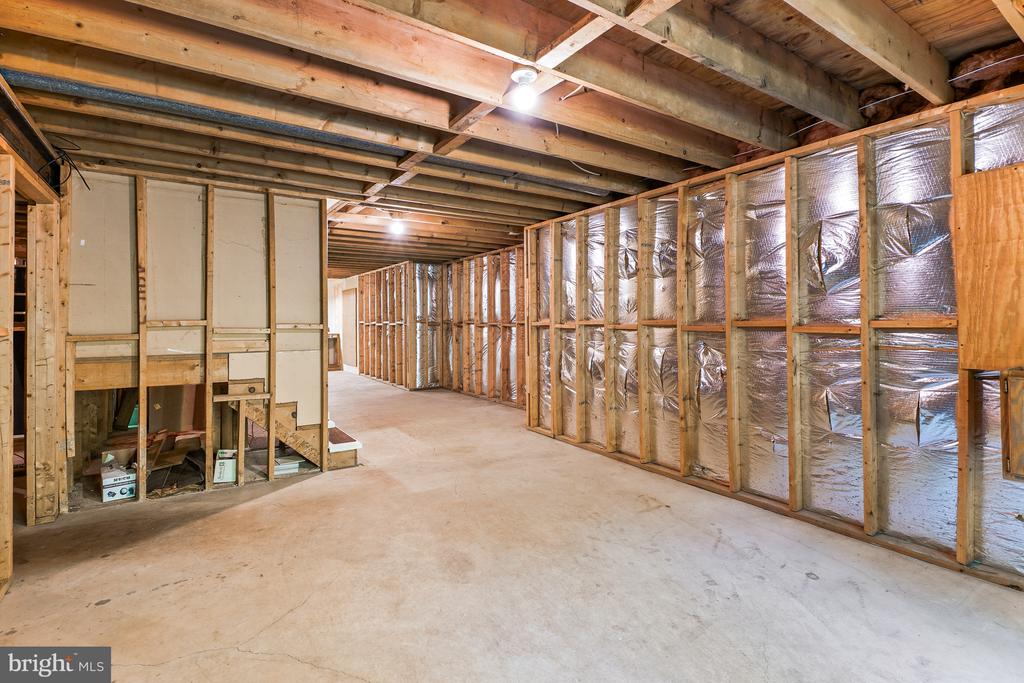 5722 GREENVIEW LN, WARRENTON, Virginia 20187, 4 Bedrooms Bedrooms, ,2 BathroomsBathrooms,Residential,5722 GREENVIEW LN,VAFQ2020274 MLS # VAFQ2020274