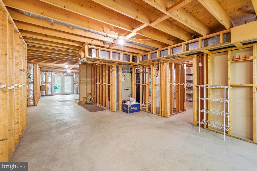 5722 GREENVIEW LN, WARRENTON, Virginia 20187, 4 Bedrooms Bedrooms, ,2 BathroomsBathrooms,Residential,5722 GREENVIEW LN,VAFQ2020274 MLS # VAFQ2020274