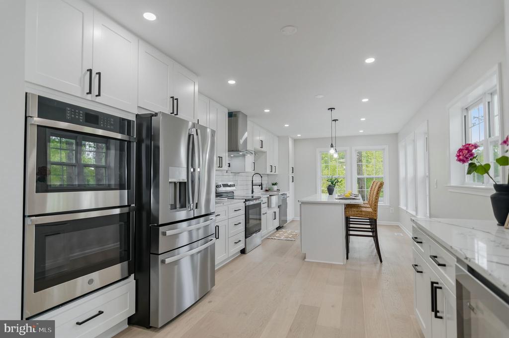 7905 E E ROBERT E LEE CT, SPOTSYLVANIA, Virginia 22551, 6 Bedrooms Bedrooms, ,4 BathroomsBathrooms,Residential,7905 E E ROBERT E LEE CT,VASP2041332 MLS # VASP2041332
