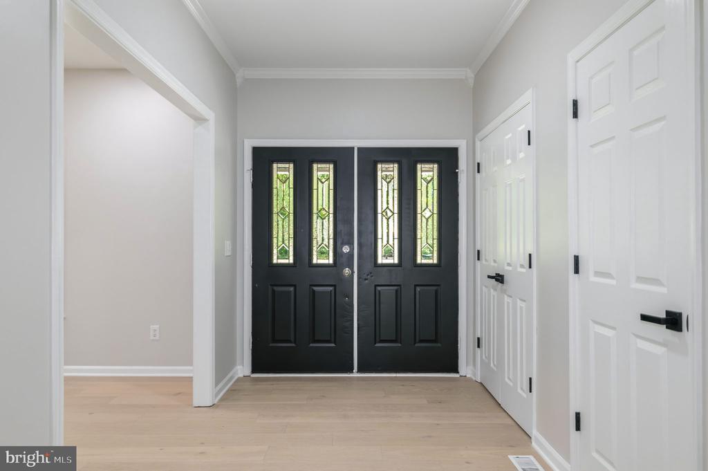 7905 E E ROBERT E LEE CT, SPOTSYLVANIA, Virginia 22551, 6 Bedrooms Bedrooms, ,4 BathroomsBathrooms,Residential,7905 E E ROBERT E LEE CT,VASP2041332 MLS # VASP2041332
