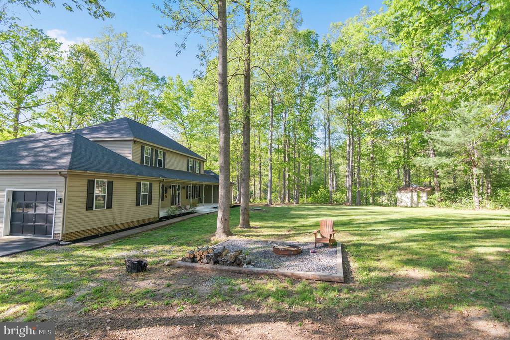 7905 E E ROBERT E LEE CT, SPOTSYLVANIA, Virginia 22551, 6 Bedrooms Bedrooms, ,4 BathroomsBathrooms,Residential,7905 E E ROBERT E LEE CT,VASP2041332 MLS # VASP2041332