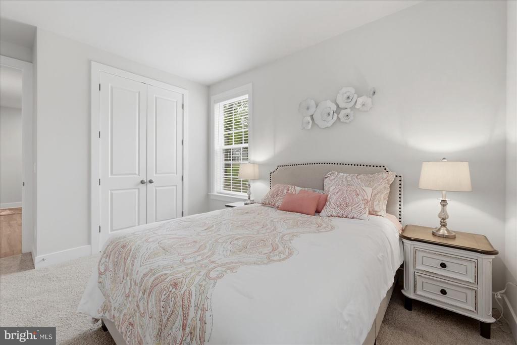 7817 HOLSTON LN, BROAD RUN, Virginia 20137, 5 Bedrooms Bedrooms, ,4 BathroomsBathrooms,Residential,7817 HOLSTON LN,VAFQ2021732 MLS # VAFQ2021732