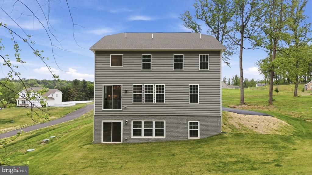 7817 HOLSTON LN, BROAD RUN, Virginia 20137, 5 Bedrooms Bedrooms, ,4 BathroomsBathrooms,Residential,7817 HOLSTON LN,VAFQ2021732 MLS # VAFQ2021732