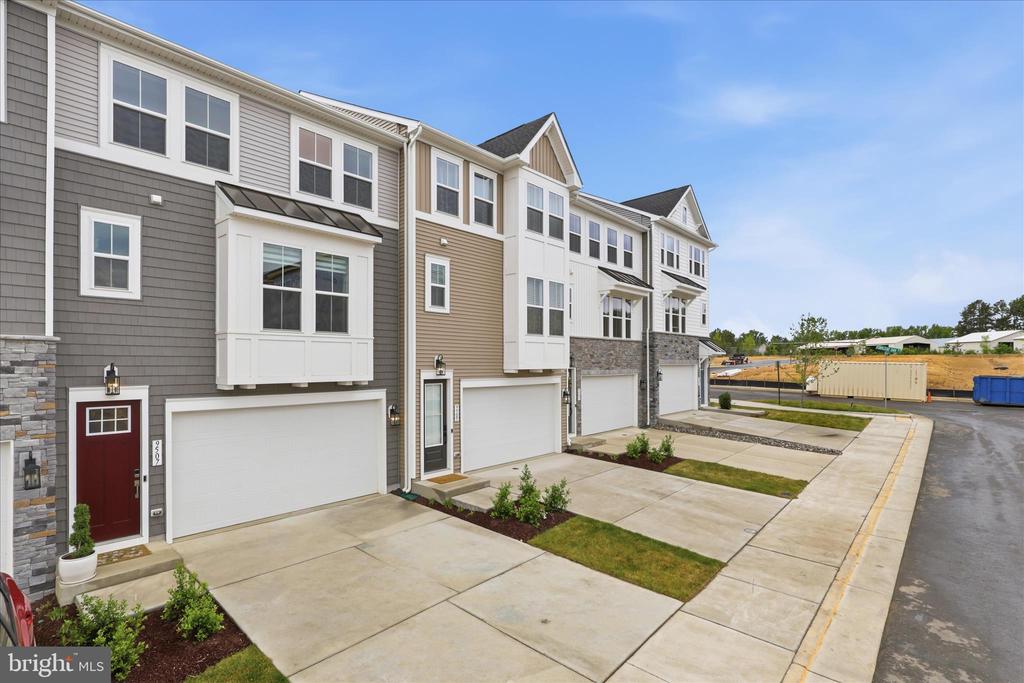 9507 MAIDENHAIR AVE, FREDERICKSBURG, Virginia 22407, 4 Bedrooms Bedrooms, ,3 BathroomsBathrooms,Residential,9507 MAIDENHAIR AVE,VASP2041338 MLS # VASP2041338
