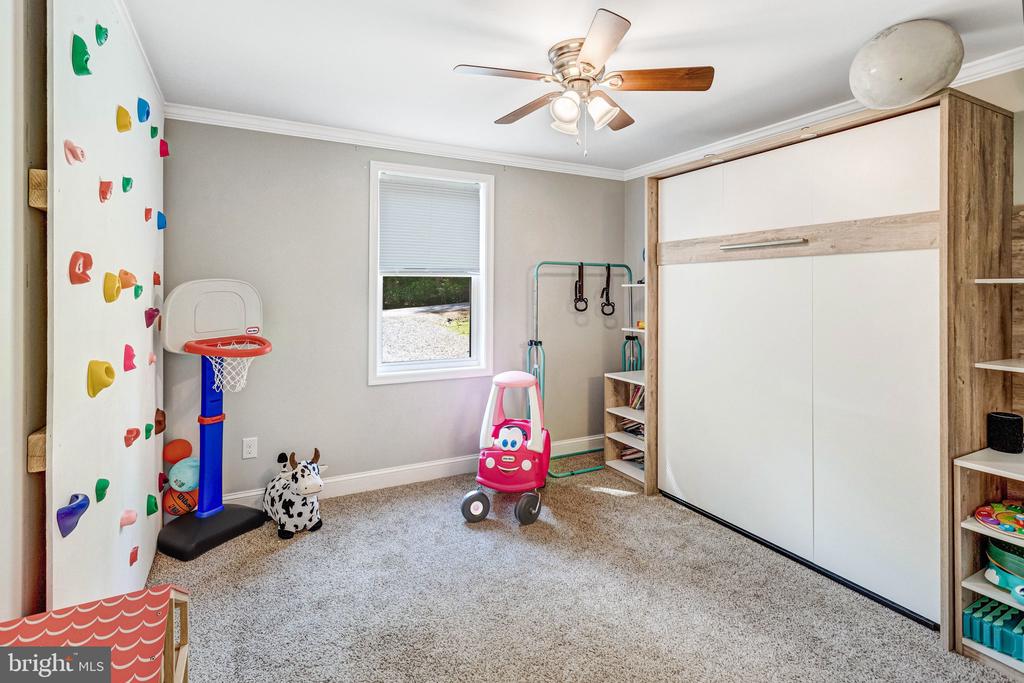 10206 GAYLE CT, SPOTSYLVANIA, Virginia 22553, 4 Bedrooms Bedrooms, ,3 BathroomsBathrooms,Residential,10206 GAYLE CT,VASP2041284 MLS # VASP2041284