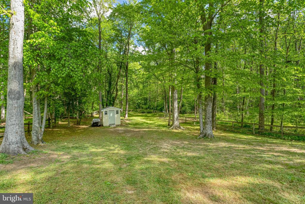 10206 GAYLE CT, SPOTSYLVANIA, Virginia 22553, 4 Bedrooms Bedrooms, ,3 BathroomsBathrooms,Residential,10206 GAYLE CT,VASP2041284 MLS # VASP2041284