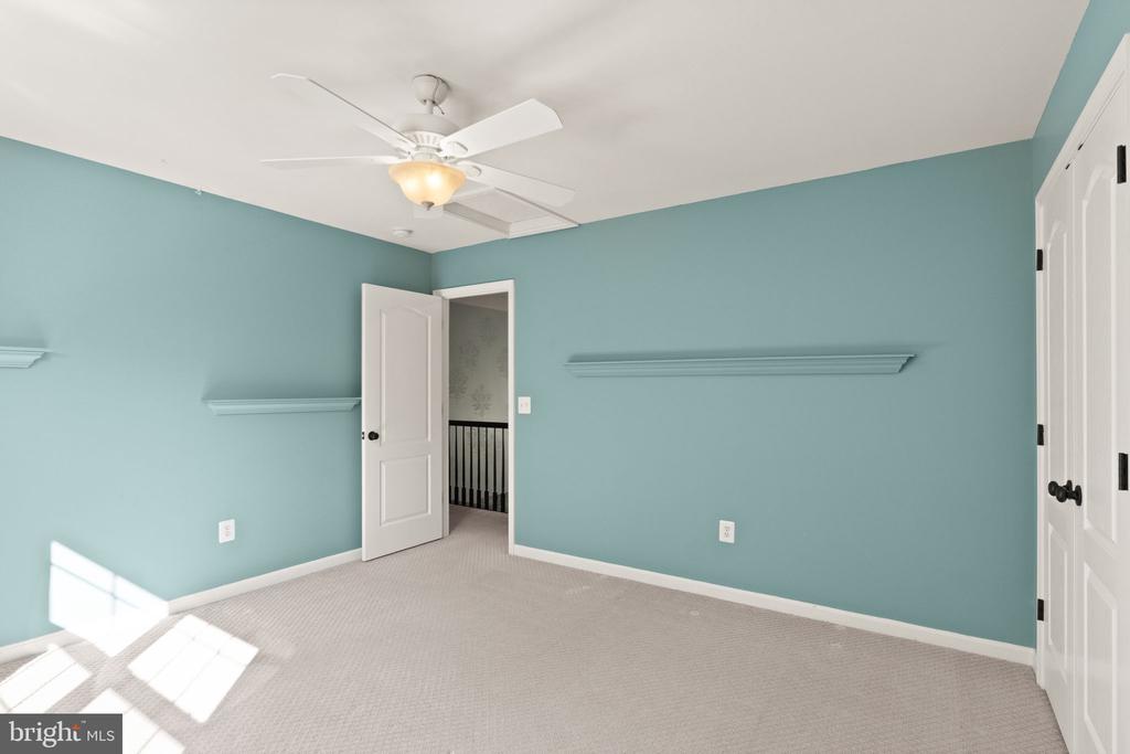 553 WINDERMERE DR, CULPEPER, Virginia 22701, 4 Bedrooms Bedrooms, ,3 BathroomsBathrooms,Residential,553 WINDERMERE DR,VACU2012898 MLS # VACU2012898