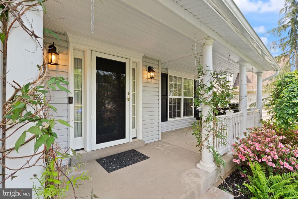 553 WINDERMERE DR, CULPEPER, Virginia 22701, 4 Bedrooms Bedrooms, ,3 BathroomsBathrooms,Residential,553 WINDERMERE DR,VACU2012898 MLS # VACU2012898