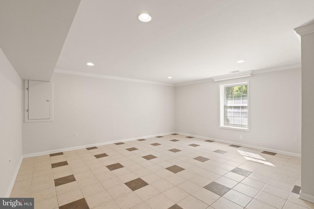 553 WINDERMERE DR, CULPEPER, Virginia 22701, 4 Bedrooms Bedrooms, ,3 BathroomsBathrooms,Residential,553 WINDERMERE DR,VACU2012898 MLS # VACU2012898