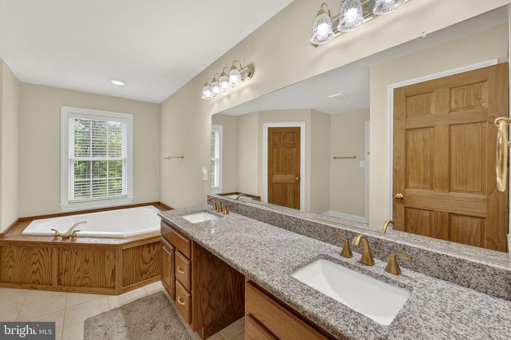 11186 PIMLICO CIR, CULPEPER, Virginia 22701, 4 Bedrooms Bedrooms, ,4 BathroomsBathrooms,Residential,11186 PIMLICO CIR,VACU2013444 MLS # VACU2013444