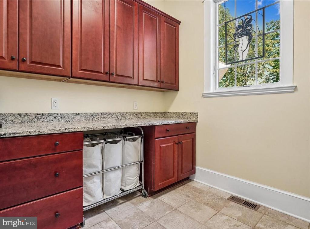 128 OLIVE BRANCH CT, BUMPASS, Virginia 23024, 6 Bedrooms Bedrooms, ,5 BathroomsBathrooms,Residential,128 OLIVE BRANCH CT,VALA2009750 MLS # VALA2009750