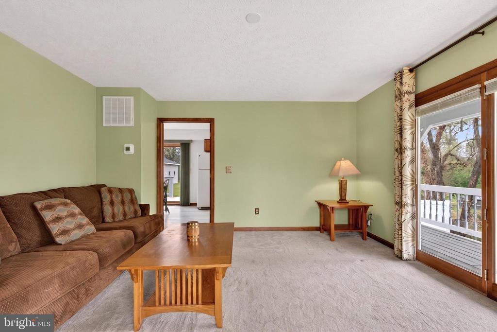 10985 BLAKE LN, BEALETON, Virginia 22712, 3 Bedrooms Bedrooms, ,2 BathroomsBathrooms,Residential,10985 BLAKE LN,VAFQ2020154 MLS # VAFQ2020154