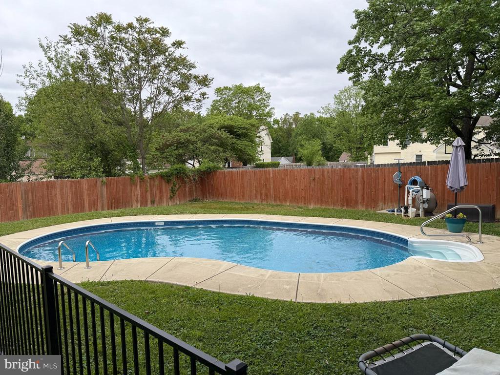 5118 SIGNAL CORPS DR, FREDERICKSBURG, Virginia 22408, 4 Bedrooms Bedrooms, ,3 BathroomsBathrooms,Residential,5118 SIGNAL CORPS DR,VASP2041356 MLS # VASP2041356