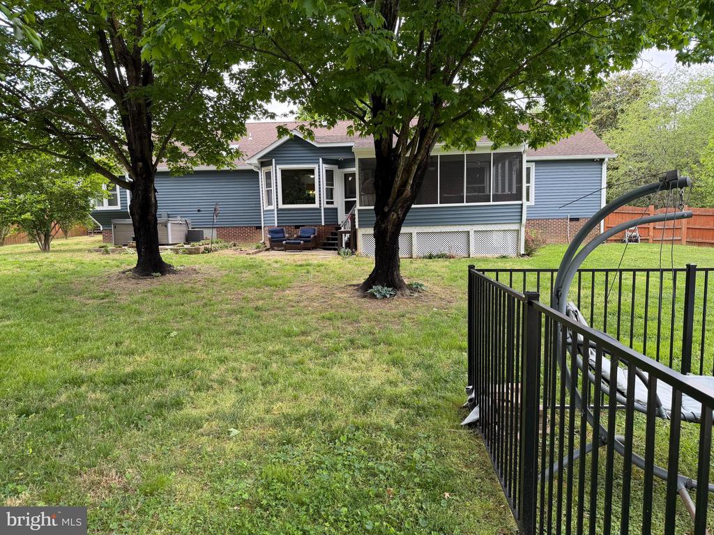 5118 SIGNAL CORPS DR, FREDERICKSBURG, Virginia 22408, 4 Bedrooms Bedrooms, ,3 BathroomsBathrooms,Residential,5118 SIGNAL CORPS DR,VASP2041356 MLS # VASP2041356