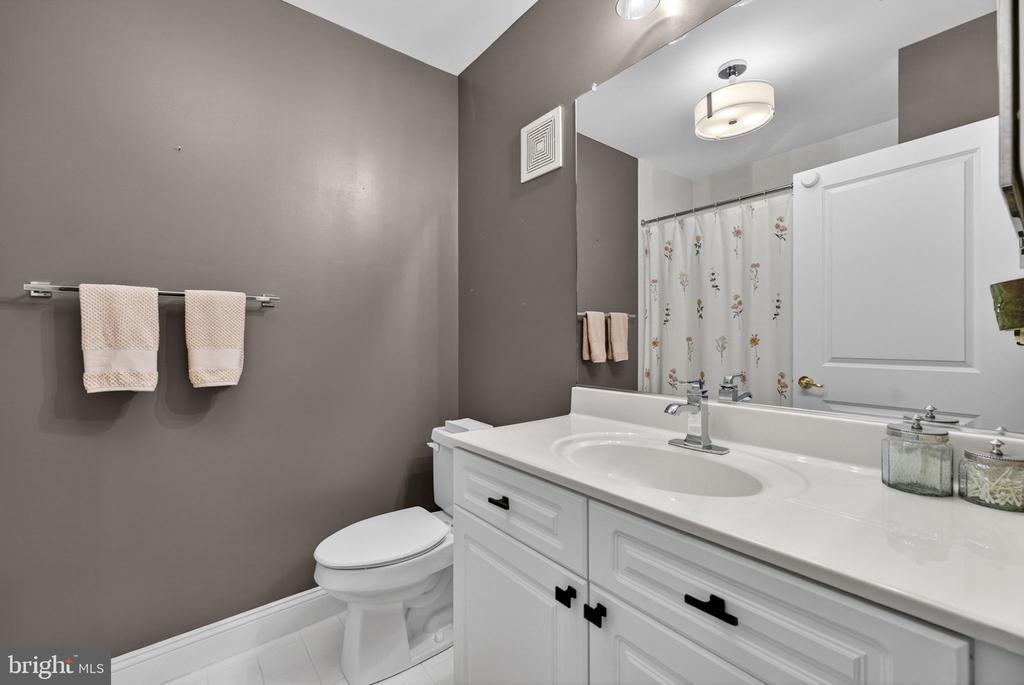 6704 HOLLY FARM LN, WARRENTON, Virginia 20187, 2 Bedrooms Bedrooms, ,2 BathroomsBathrooms,Residential,6704 HOLLY FARM LN,VAFQ2021734 MLS # VAFQ2021734 6704 HOLLY FARM LN, WARRENTON, Virginia 20187, 2 Bedrooms Bedrooms, ,2 BathroomsBathrooms,Residential,6704 HOLLY FARM LN,VAFQ2021734 MLS # VAFQ2021734
