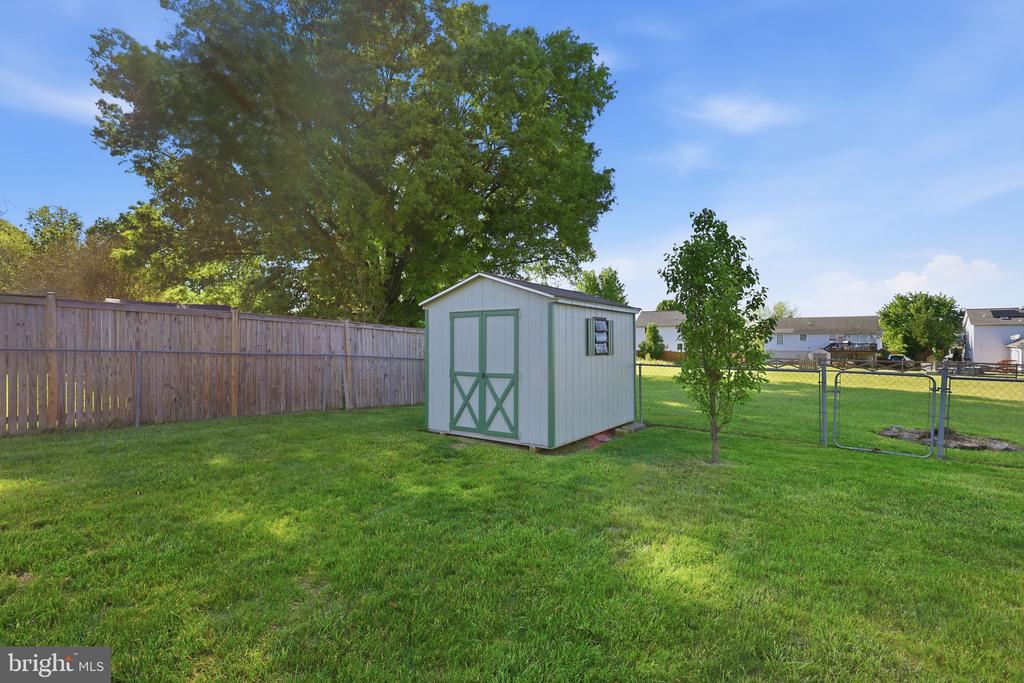 7020 HELM DR, REMINGTON, Virginia 22734, 3 Bedrooms Bedrooms, ,3 BathroomsBathrooms,Residential,7020 HELM DR,VAFQ2021198 MLS # VAFQ2021198