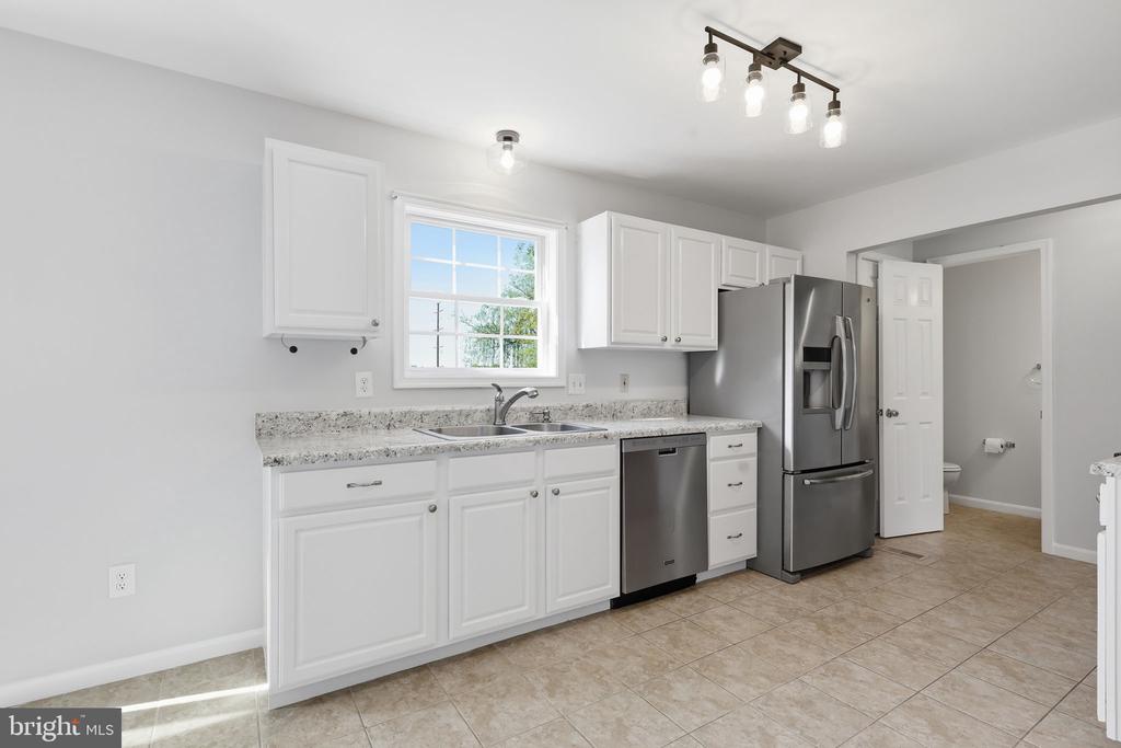 7020 HELM DR, REMINGTON, Virginia 22734, 3 Bedrooms Bedrooms, ,3 BathroomsBathrooms,Residential,7020 HELM DR,VAFQ2021198 MLS # VAFQ2021198