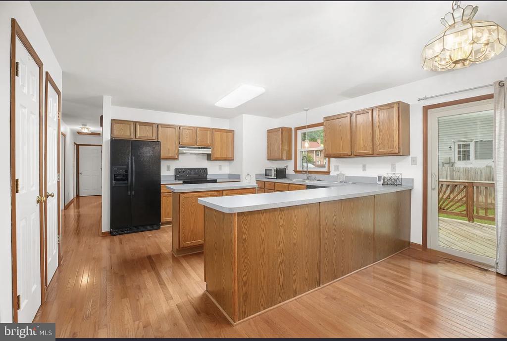 619 SHAMROCK DR, FREDERICKSBURG, Virginia 22407, 3 Bedrooms Bedrooms, ,2 BathroomsBathrooms,Residential,619 SHAMROCK DR,VASP2041352 MLS # VASP2041352