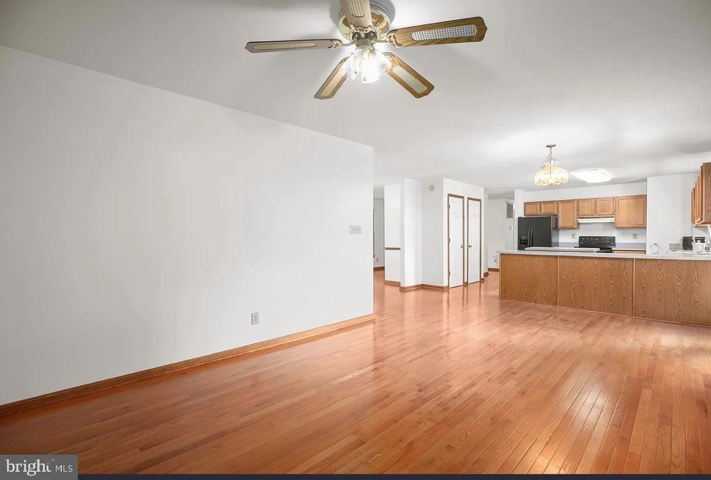 619 SHAMROCK DR, FREDERICKSBURG, Virginia 22407, 3 Bedrooms Bedrooms, ,2 BathroomsBathrooms,Residential,619 SHAMROCK DR,VASP2041352 MLS # VASP2041352