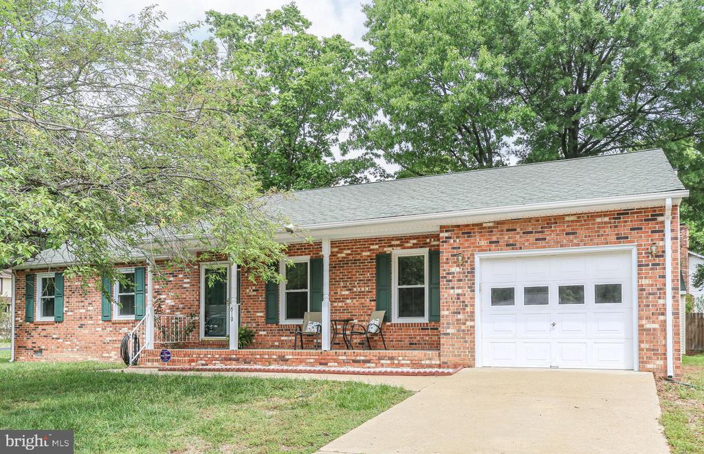 619 SHAMROCK DR, FREDERICKSBURG, Virginia 22407, 3 Bedrooms Bedrooms, ,2 BathroomsBathrooms,Residential,619 SHAMROCK DR,VASP2041352 MLS # VASP2041352