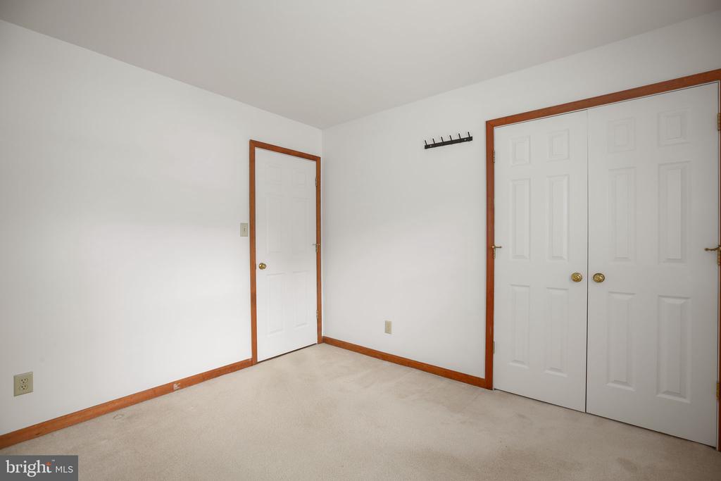 619 SHAMROCK DR, FREDERICKSBURG, Virginia 22407, 3 Bedrooms Bedrooms, ,2 BathroomsBathrooms,Residential,619 SHAMROCK DR,VASP2041352 MLS # VASP2041352