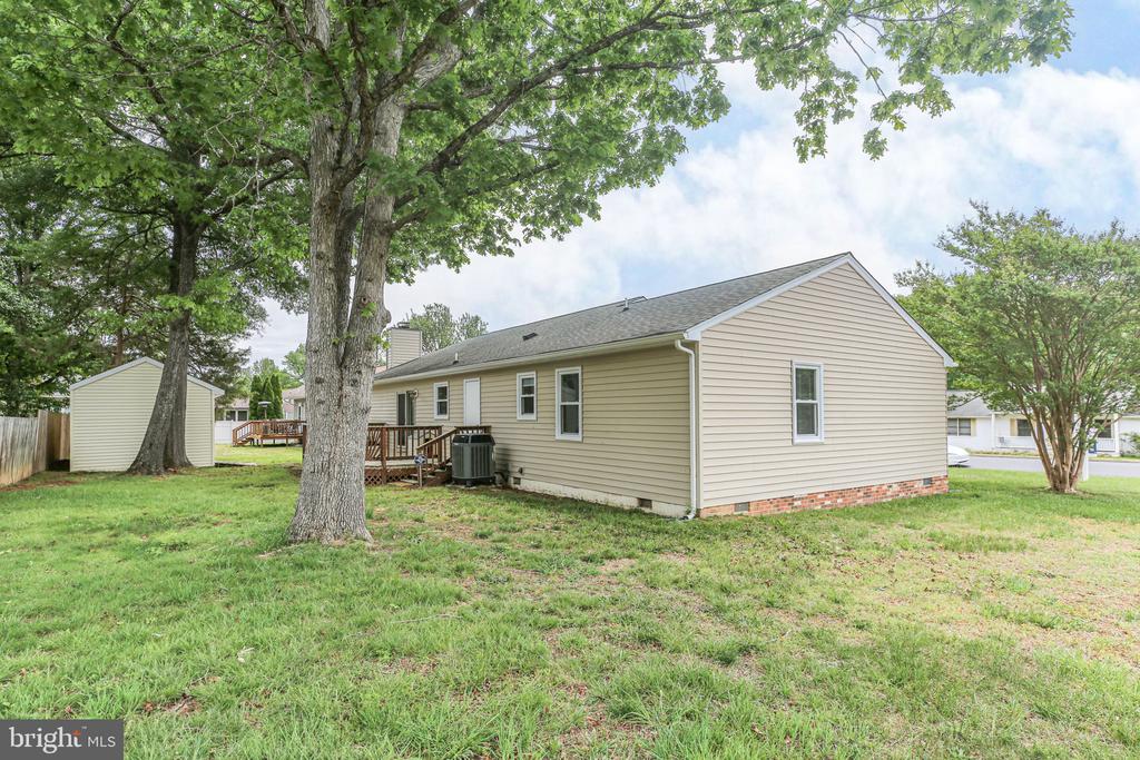 619 SHAMROCK DR, FREDERICKSBURG, Virginia 22407, 3 Bedrooms Bedrooms, ,2 BathroomsBathrooms,Residential,619 SHAMROCK DR,VASP2041352 MLS # VASP2041352