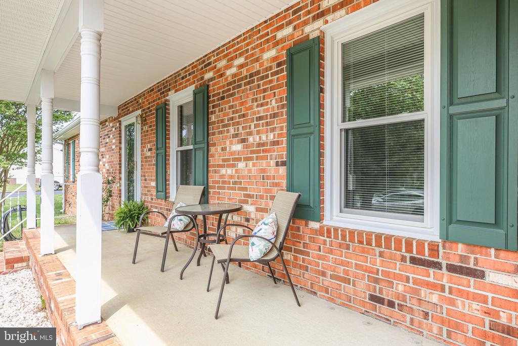 619 SHAMROCK DR, FREDERICKSBURG, Virginia 22407, 3 Bedrooms Bedrooms, ,2 BathroomsBathrooms,Residential,619 SHAMROCK DR,VASP2041352 MLS # VASP2041352