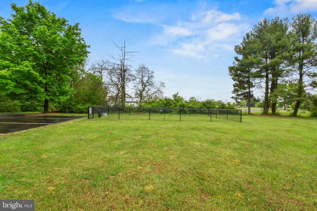 11256 TORRIE WAY, BEALETON, Virginia 22712, 2 Bedrooms Bedrooms, ,2 BathroomsBathrooms,Residential,CEDAR LEE CONDOMINIUM,11256 TORRIE WAY,VAFQ2021720 MLS # VAFQ2021720