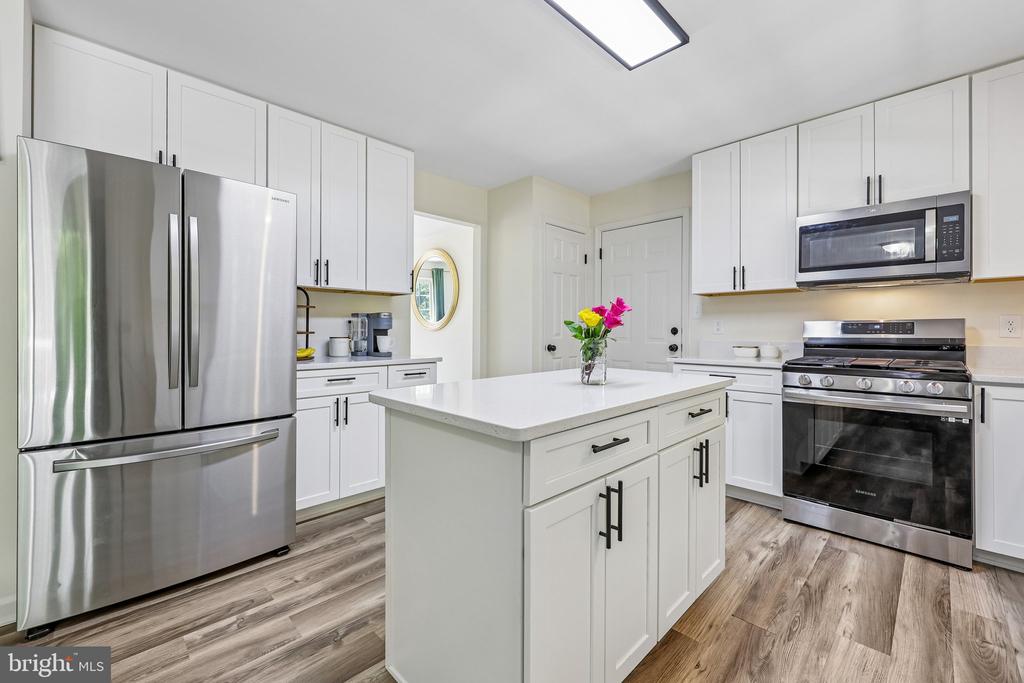 3717 LITTLE RIVER DR, FREDERICKSBURG, Virginia 22408, 4 Bedrooms Bedrooms, ,2 BathroomsBathrooms,Residential,3717 LITTLE RIVER DR,VASP2040836 MLS # VASP2040836